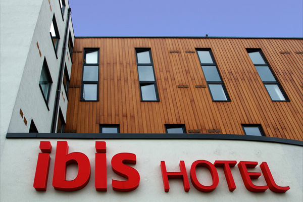 ibis hotel gloucestershire 600 400