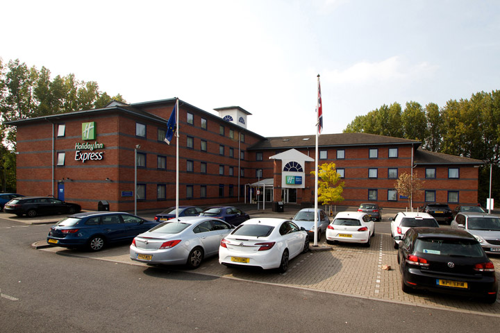 holiday inn m5 720 051890f5a295ba4ef8077f451ade47d1
